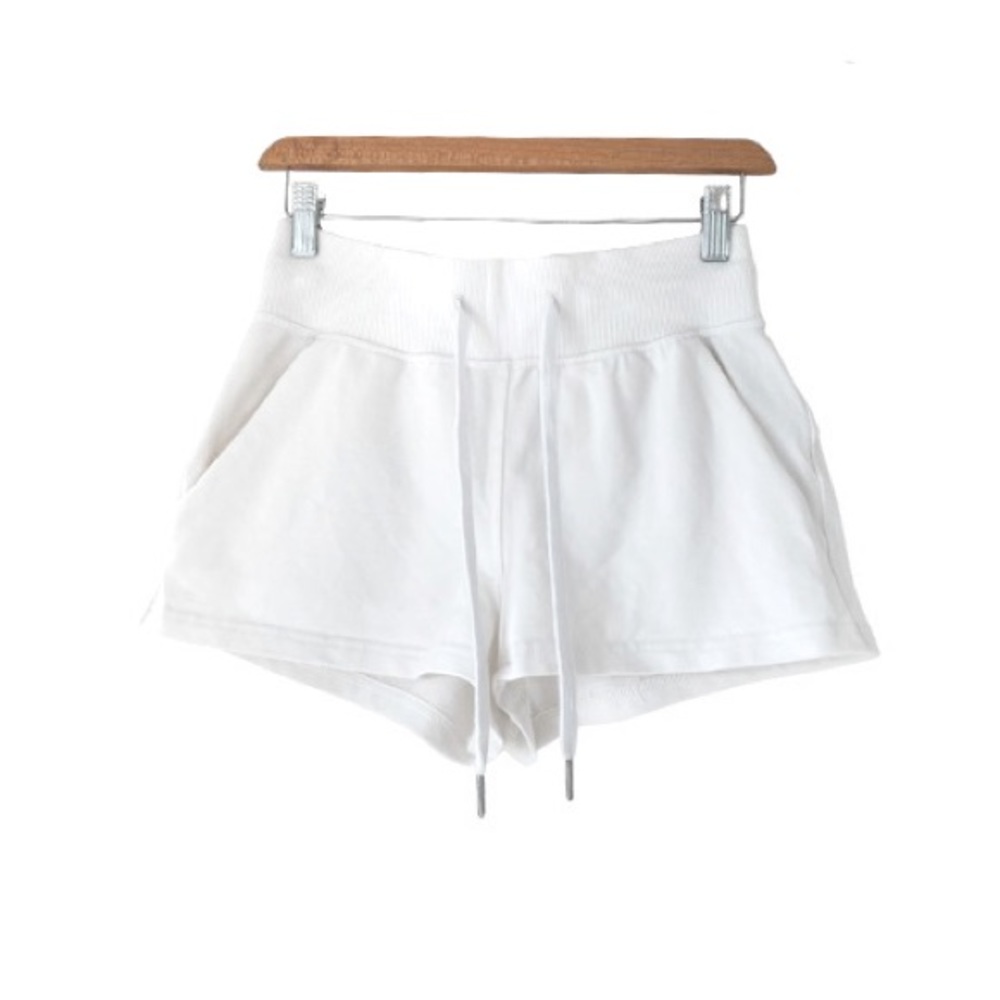 ☀️🌴Lululemon French Terry Shorts - White - Size 4